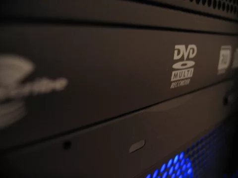 Dlaczego odtwarzacz DVD nie czyta płyt?