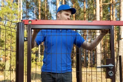 Problem z furtką? Zobacz najczęstsze awarie furtek i sprawdzone rozwiązania