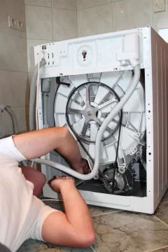 Pralka kopie prądem